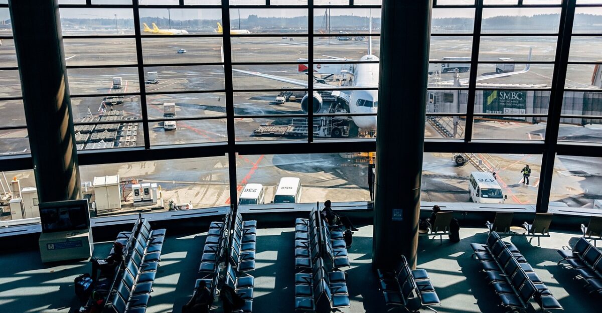 airport tokyo haneda ana jet terminal arrival tokyo2020 japan departure airline metropolis waiting room plane asia jal airliner airport airport airport airport airport