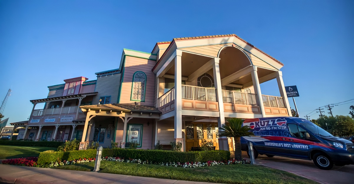 Stars Mourn Abrupt Loss Of California’s Legendary Music Venue After 28 Years