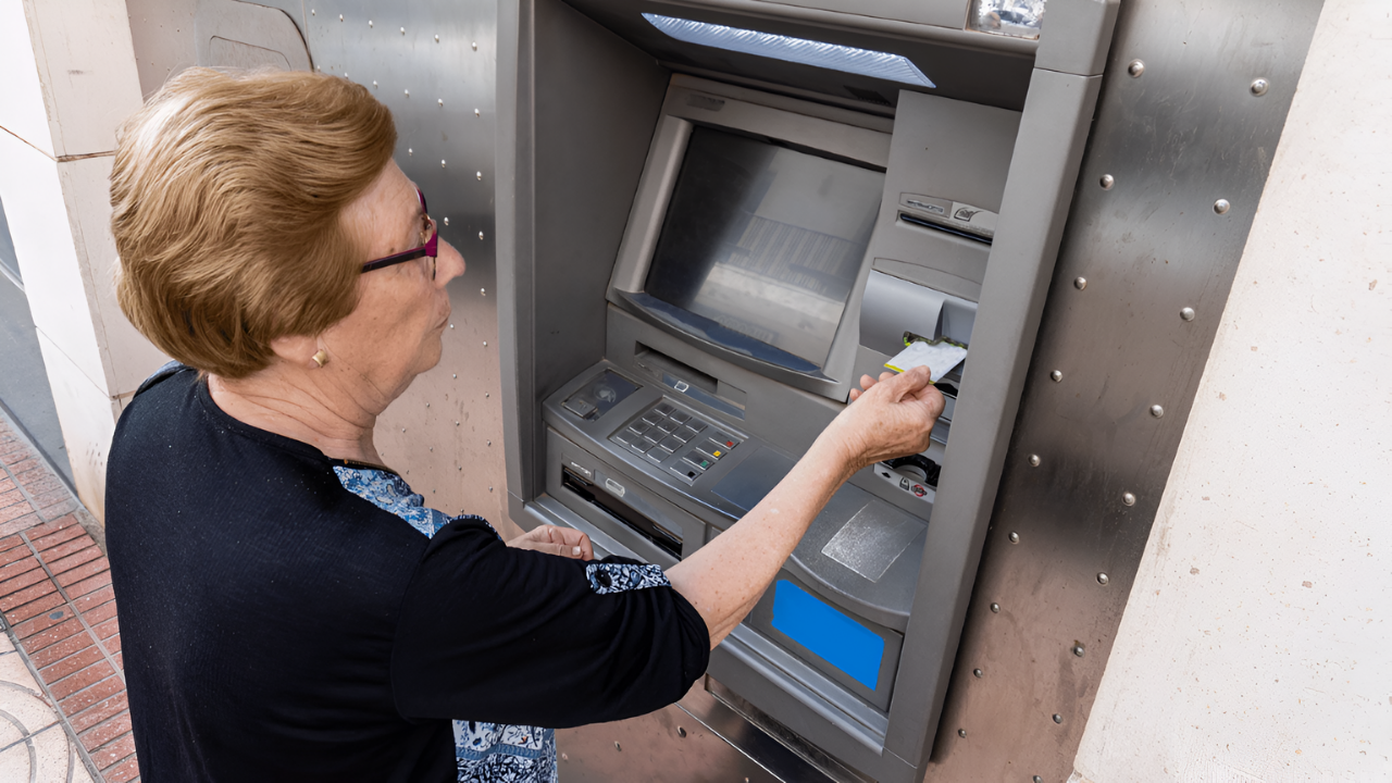 10 Spending Hacks Boomers Still Use That Gen Z Doesn’t Even Know Exist