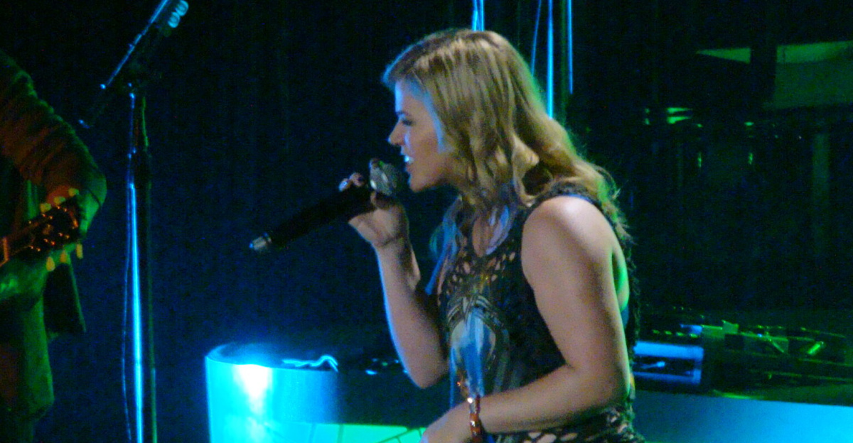 Kelly Clarkson