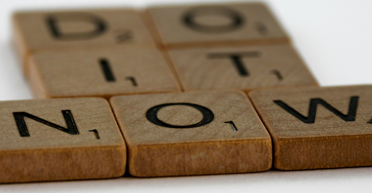 brown wooden blocks with number 8