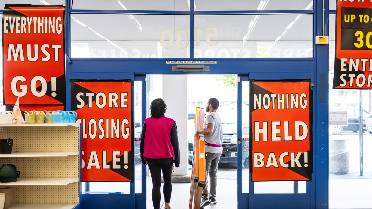 Retail Apocalypse Wipes Out 3,700 Stores in America—55,000 Jobs Vanish Nationwide